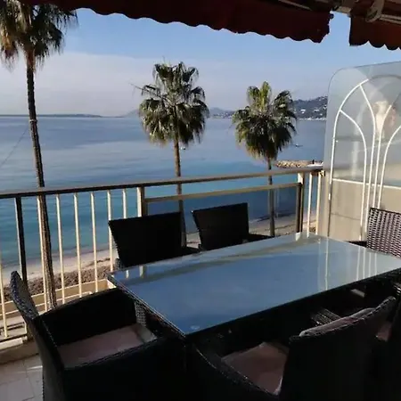 Апартаменти Magnifique 3p Front De Mer *